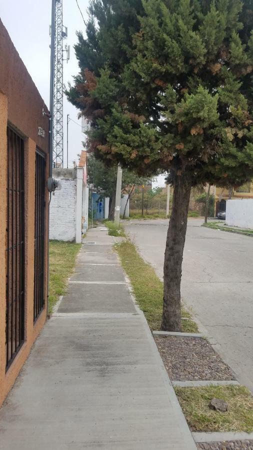 Suite Amplia Privada A 8 Min Del Centro 아과스칼리엔테스 외부 사진